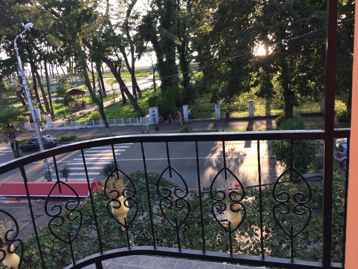 Hotel 코불레티 외부 사진