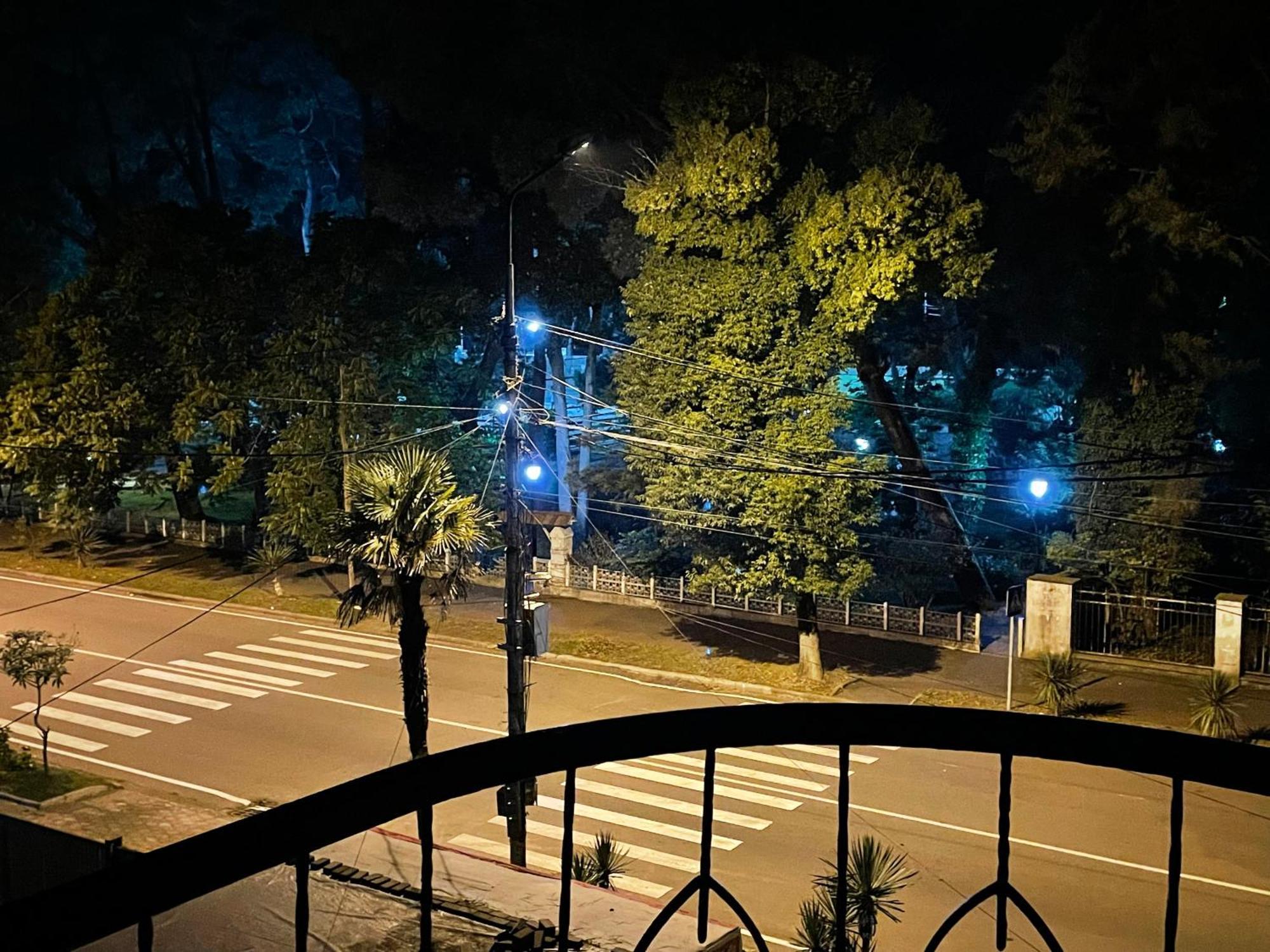 Hotel 코불레티 외부 사진